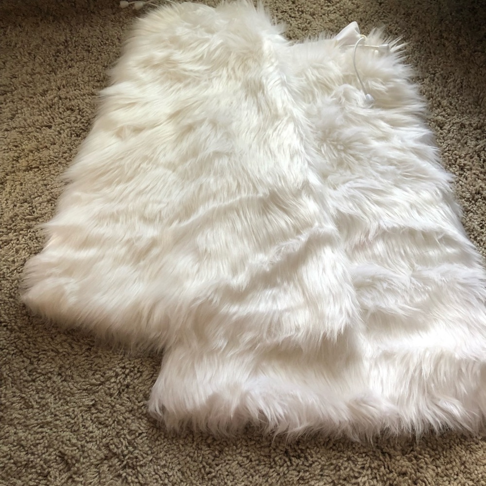 Furry White Boot Covers - brand new - never worn!